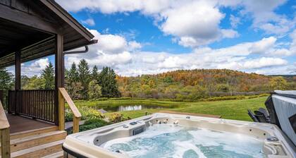 Renovated & Spacious Home, Wood Fireplace, Hot Tub