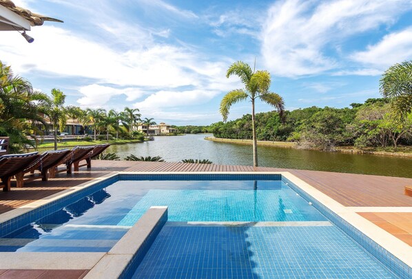 Deluxe House, 4 Bedrooms, Private Pool, Lakeside | Pool