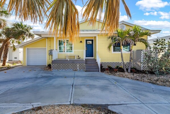 House, 3 Bedrooms | Exterior