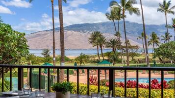 Condo, 1 Bedroom | Outdoor dining