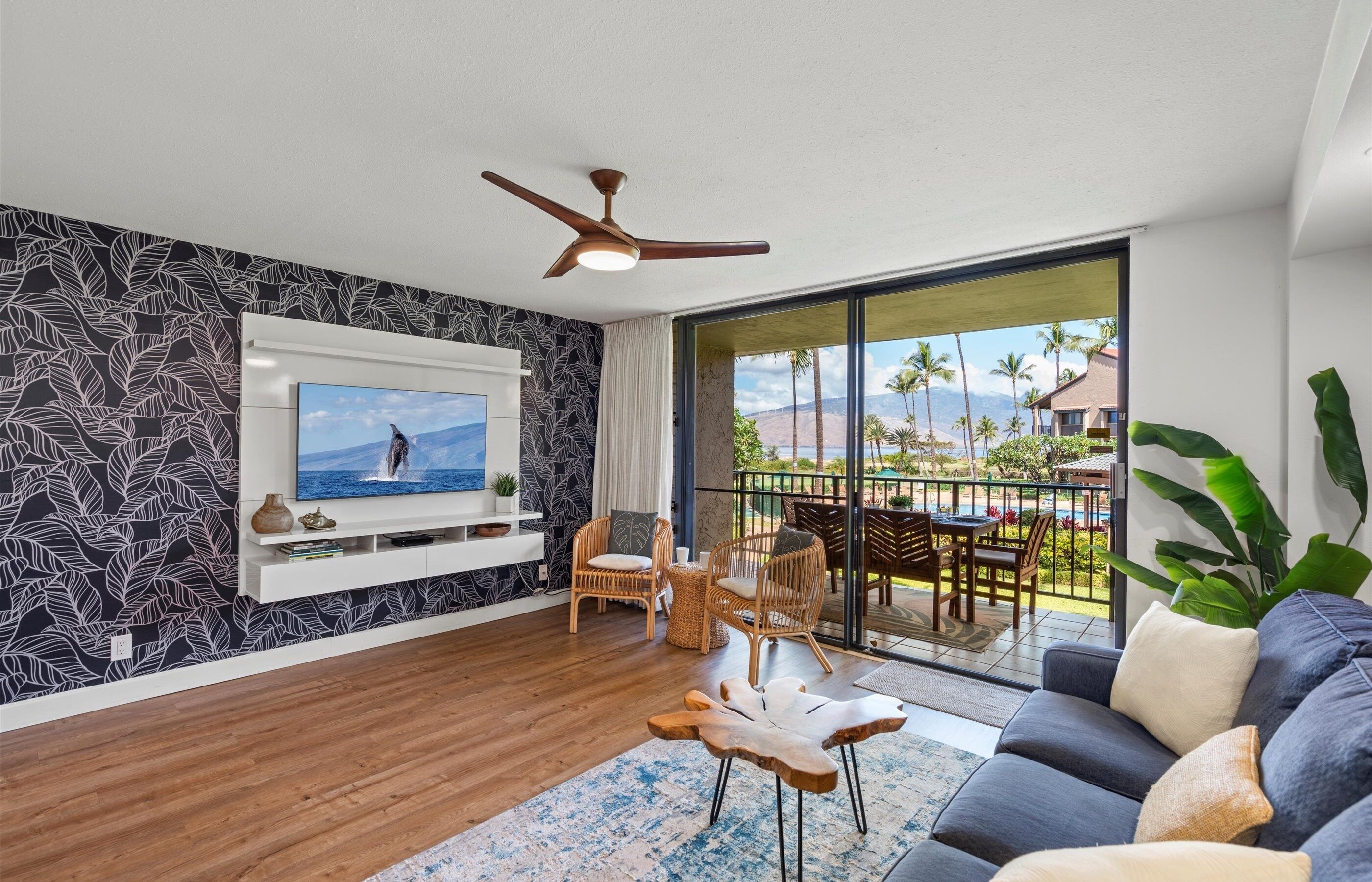 شقة - غرفة نوم واحدة | منطقة المعيشة | تلفزيون ذكي