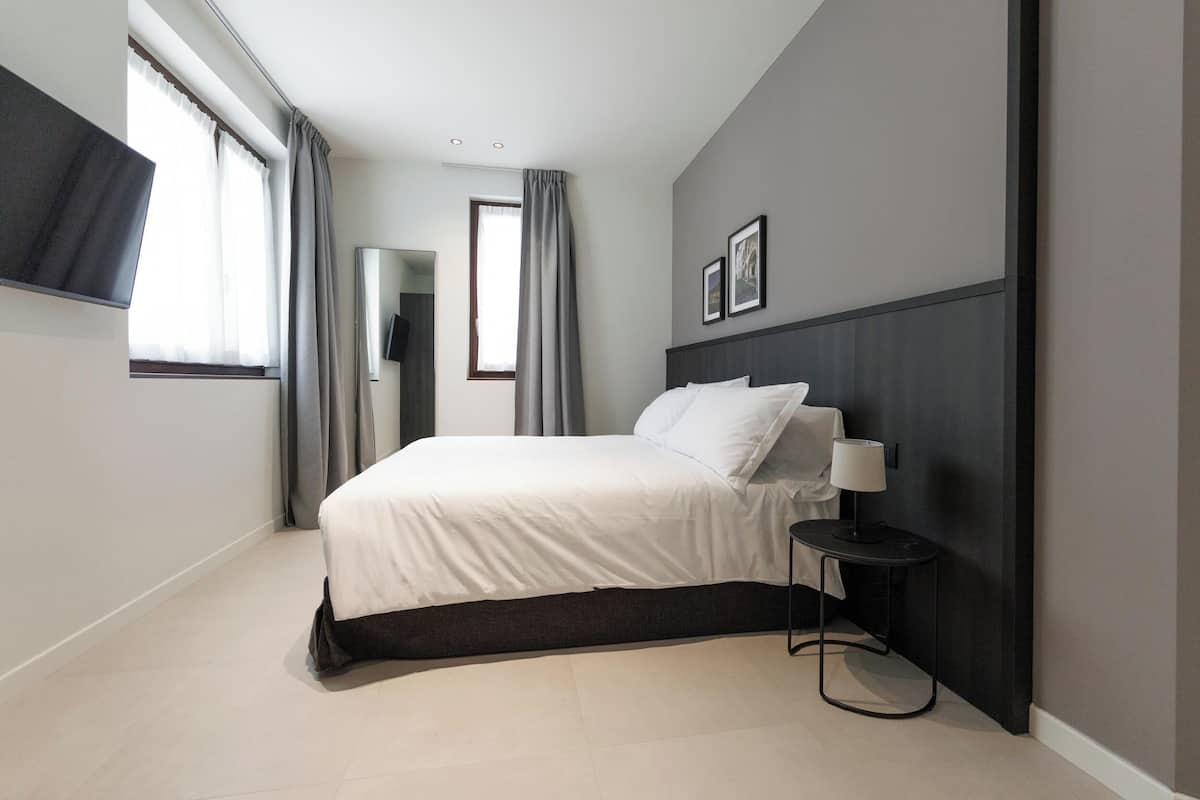 Habitació doble o amb dos llits individuals Comfort | 1 dormitori, caixa forta a l'habitació i habitacions insonoritzades