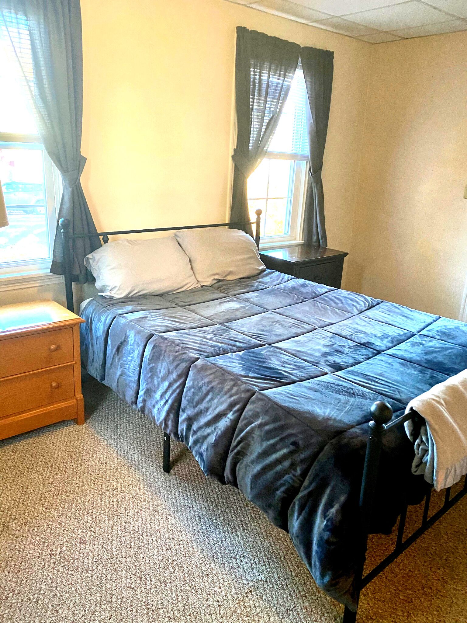 1 chambre, fer et planche à repasser, Wi-Fi, draps fournis