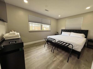 4 bedrooms, iron/ironing board, travel cot, WiFi