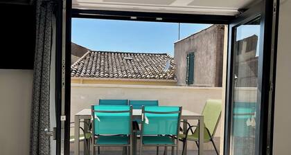 April' House
Maison de ville a NeffiĂšs, pour 8 personnes.
Animaux acceptés.