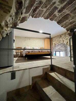 3 soverom, strykejern/-brett og sengetøy