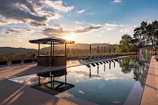 Indoor pool, outdoor pool