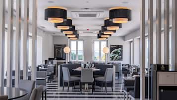 Desayuno buffet incluido todos los días