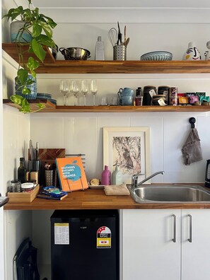 Interior - Affordable & Luxurious | The Baker's Bed Guest Suite (Orange)