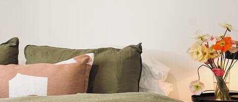 2 chambres, fer et planche à repasser, Wi-Fi, draps fournis