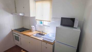 Apartment, 1 Bedroom, Balcony | Interior