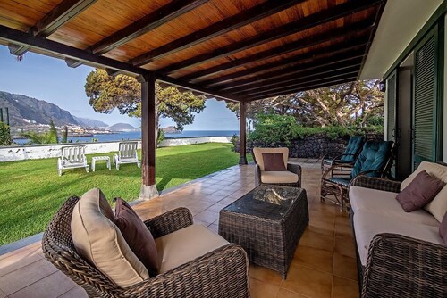 Sabinas Playa   House inside of banana plantation with ocean view