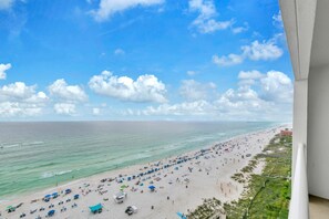 On the beach - 🌊Beach Front-5 Pools-Majestic Beach Towers 2-1104🌊 (Panama City Beach)