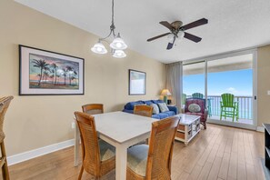 Dining - 🌊Beach Front-5 Pools-Majestic Beach Towers 2-1104🌊 (Panama City Beach)