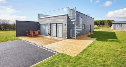 Host & Stay | Dalby Lodge