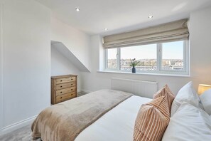 3 bedrooms, WiFi, bed sheets