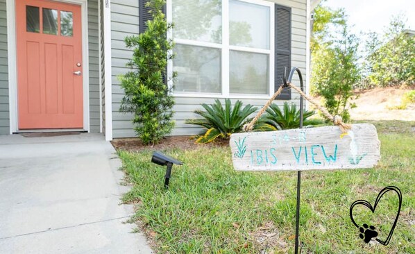 تفاصيل الفندق من الخارج