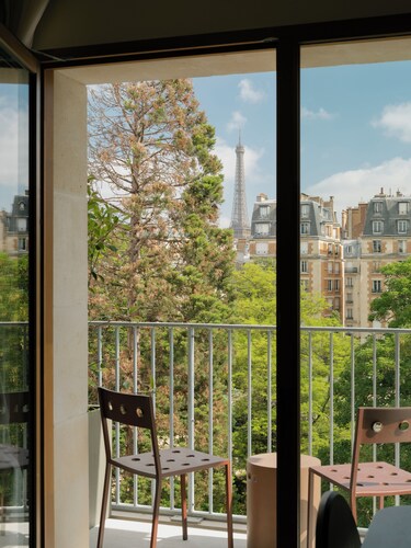 Edgar Suites - Église