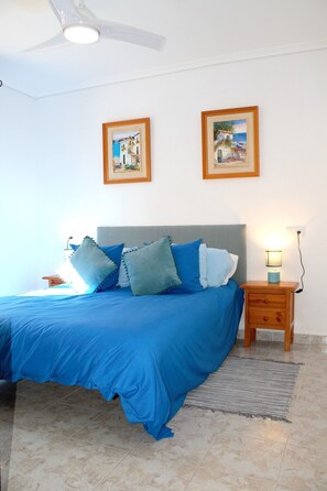 2 bedrooms, iron/ironing board, WiFi, bed sheets