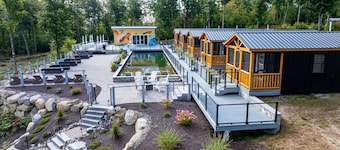 PHOEBE - RESORT WITH 12 PROPERTIES. NATURAL POND FOR SWIMMING. CAFE ON SITE.