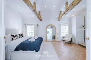 1 chambre, fer et planche à repasser, lit parapluie, Wi-Fi