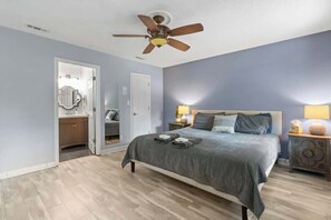 4 bedrooms, WiFi, bed sheets