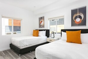 4 slaapkamers, een strijkplank/strijkijzer, wifi, beddengoed