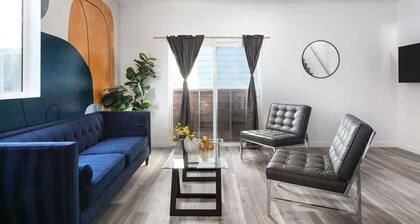 Central LA Escape Near Universal & Beaches