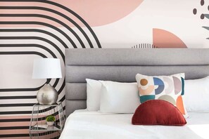 4 habitaciones, tabla de planchar con plancha, wifi y ropa de cama 