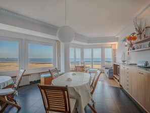 Apartment | Dining - Apartment in Belgium With Stunning Sea Views (Knokke-Heist)