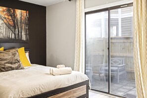 2 chambres, fer et planche à repasser, Wi-Fi, draps fournis