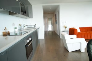 ดีลักซ์อพาร์ทเมนท์, เตียงใหญ่ 1 เตียง | ครัวส่วนตัว