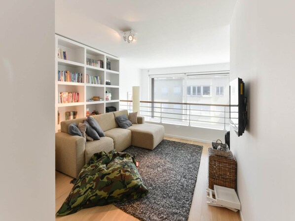 Apartment | Living room
