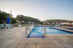 Casa, 3 habitaciones, aire acondicionado, junto a la playa | Alberca | Alberca al aire libre 