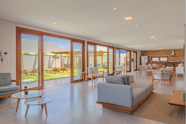 Interior - Luxurious house in Preá Beach, Ceará @beachousebrazil_ (Caiçara)