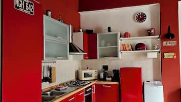 Microonde, forno, piano cottura