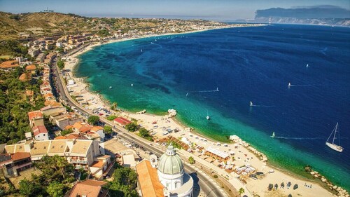  Welcome to Poseidon's Seaside Retreat – Your Perfect Coastal Getaway