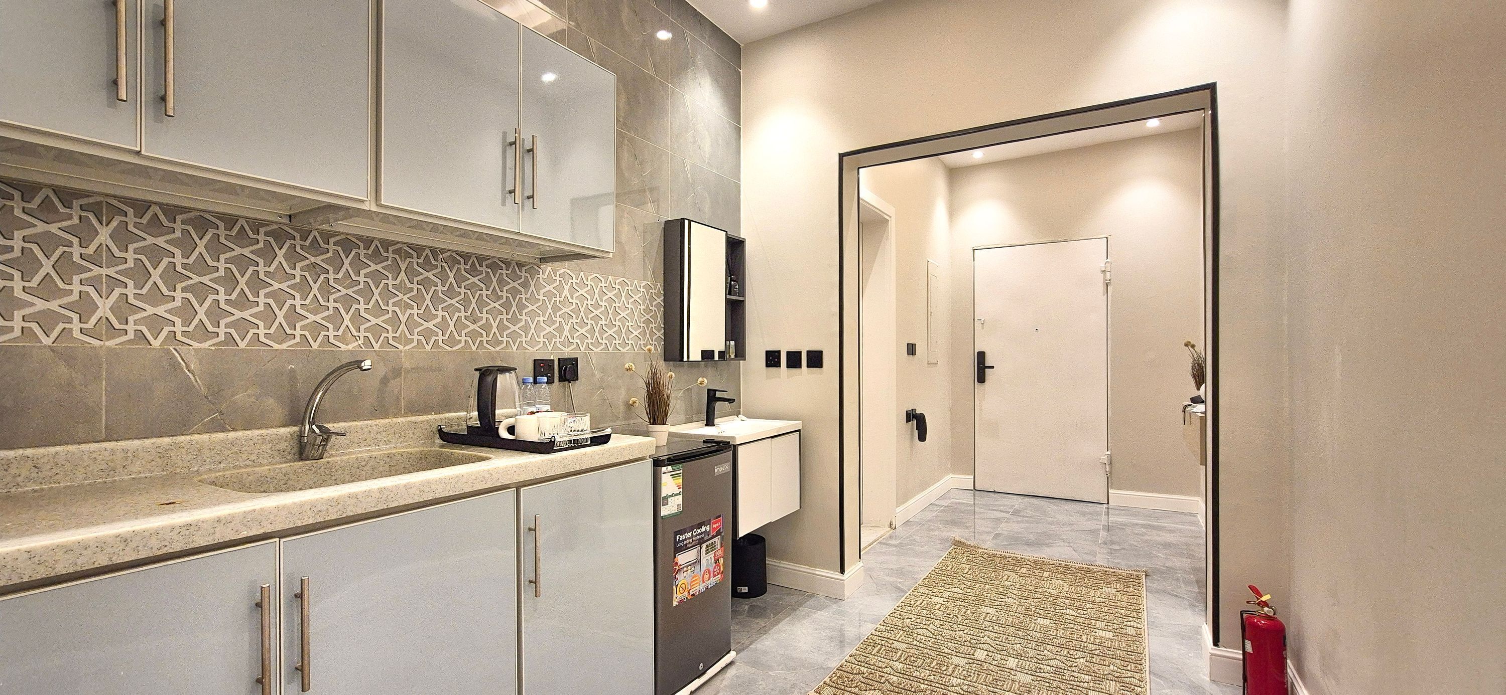 Cookware/dishes/utensils