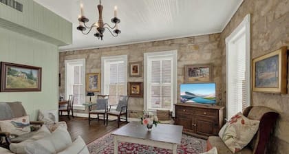 Stay in the Heart of Fredericksburg on Main Street