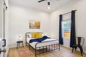 4 chambres, fer et planche à repasser, Wi-Fi, draps fournis