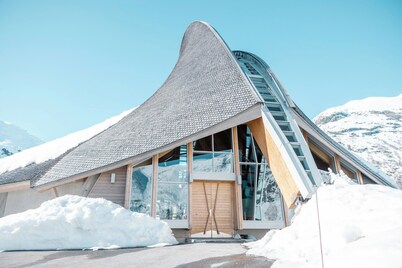 Villa Fjellheim - at the foot of the Jostedal glacier