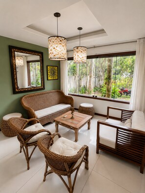 Villa | Living area - Bz62 Centro Casa 5 Suítes e área gourmet (Buzios)