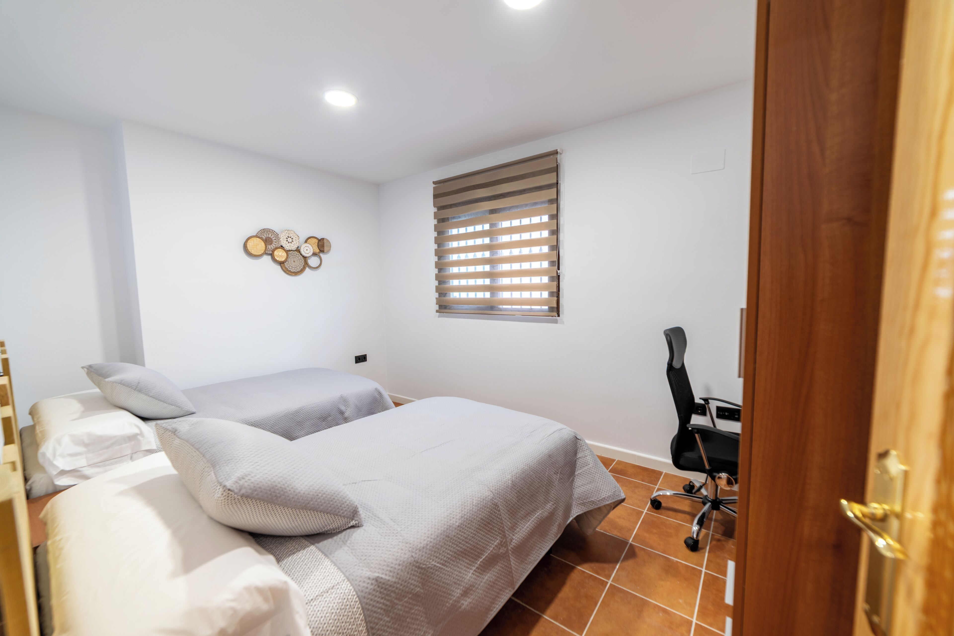 2 bedrooms, iron/ironing board, free WiFi, bed sheets