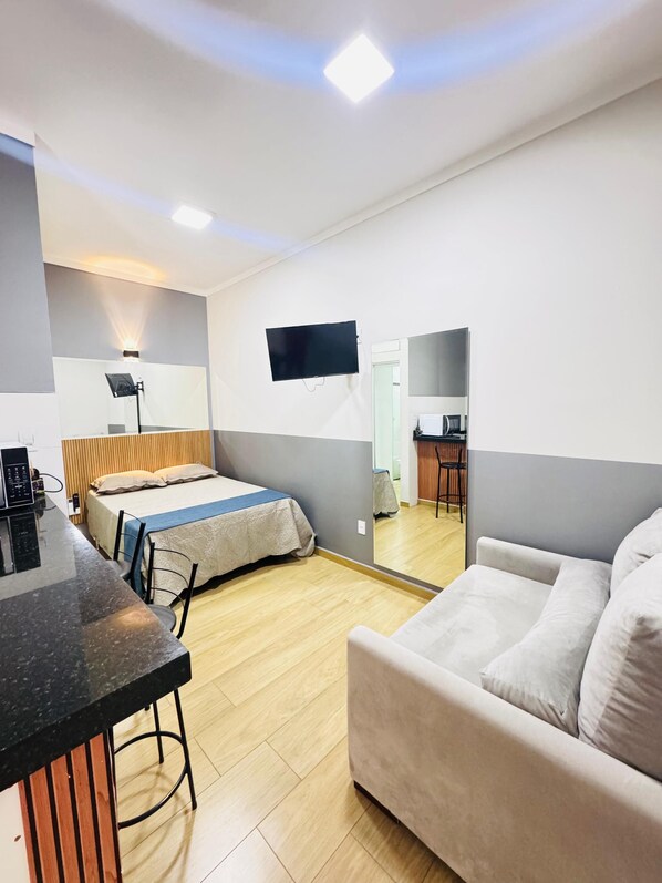 Laptop workspace, iron/ironing board, free WiFi, bed sheets