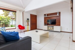 Nhà Deluxe | Khu phòng khách