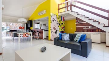 Deluxe House | Interior