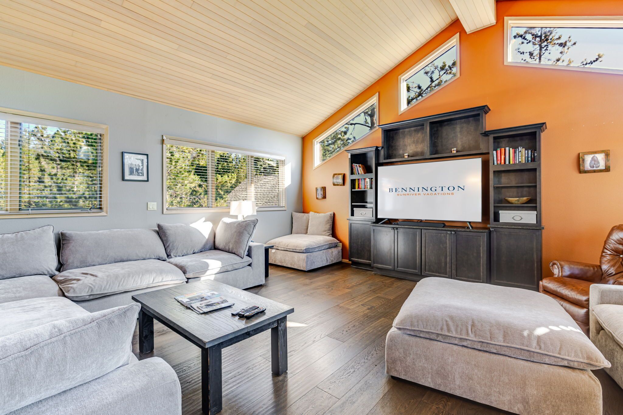 Smart TV, fireplace, DVD player, table tennis