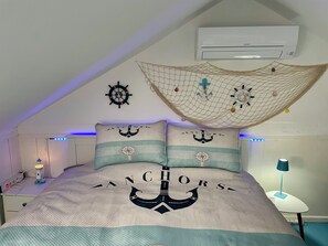 Comfort House, 3 Bedrooms, Hill View, Sea Facing | 3 bedrooms, laptop workspace, blackout drapes, iron/ironing board - Holiday House Baska Hill (Jurandvor)