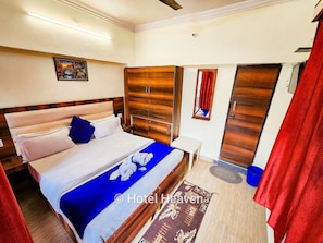 Phòng đôi hoặc 2 giường đơn Deluxe, quang cảnh núi | Truy cập Internet không dây miễn phí 