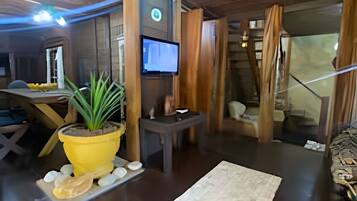 Villa | 6 bedrooms, free WiFi